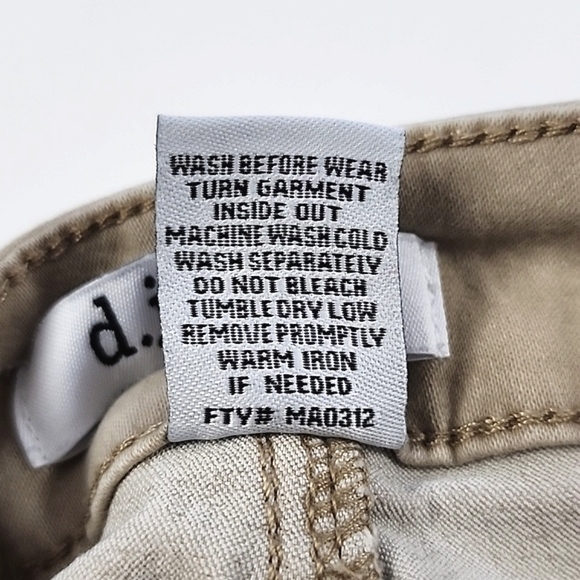 ⭐️3/ $30⭐️ D. jeans Women's Tan Casual Pants Tapered Stretch Size 14W - Picture 12 of 16